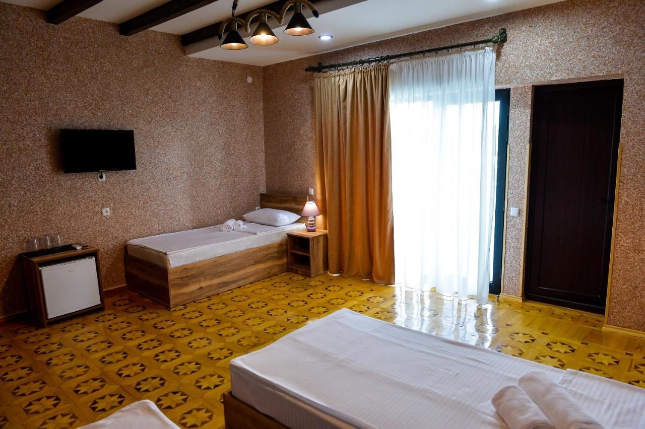 Отель Hotel History Кутаиси-42